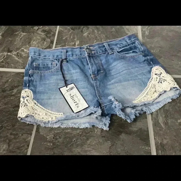 Reign by Deb*High Rise Shorts* Size:9 - Picture 1 of 5